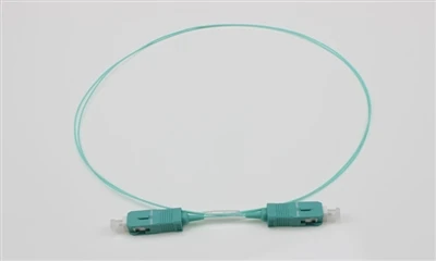 Hvad er forholdsreglerne i processen med fiberoptisk jumper ledninger og styr...
