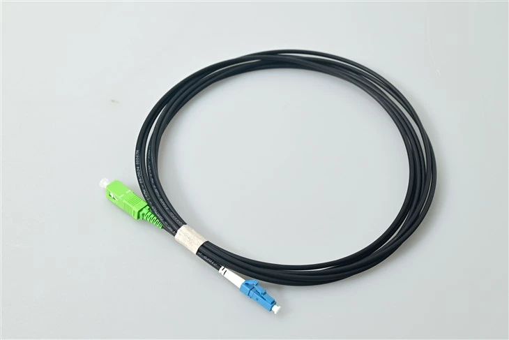 Fiberoptisk patchledning SC APC TIL LC UPC Simplex Sort