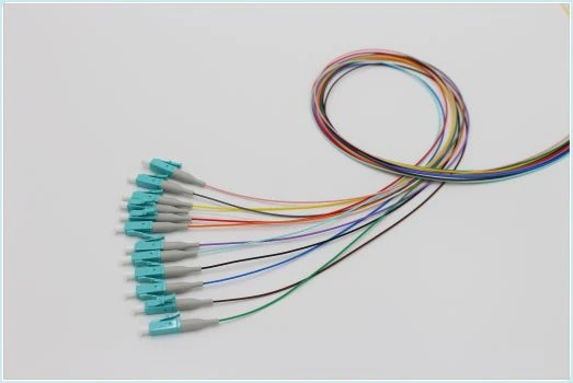 Fiberoptisk Pigtail LC UPC OM3 12 FARVER