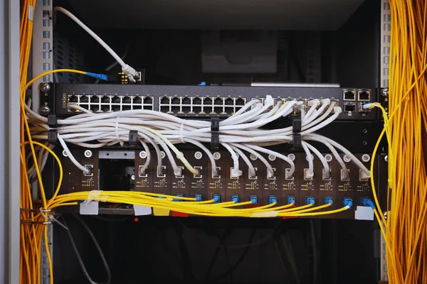 In-Cabinet Installations In-Cabinet Installations