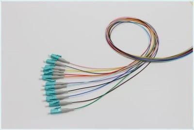Fiberoptisk Pigtail LC UPC OM3 12 FARVER